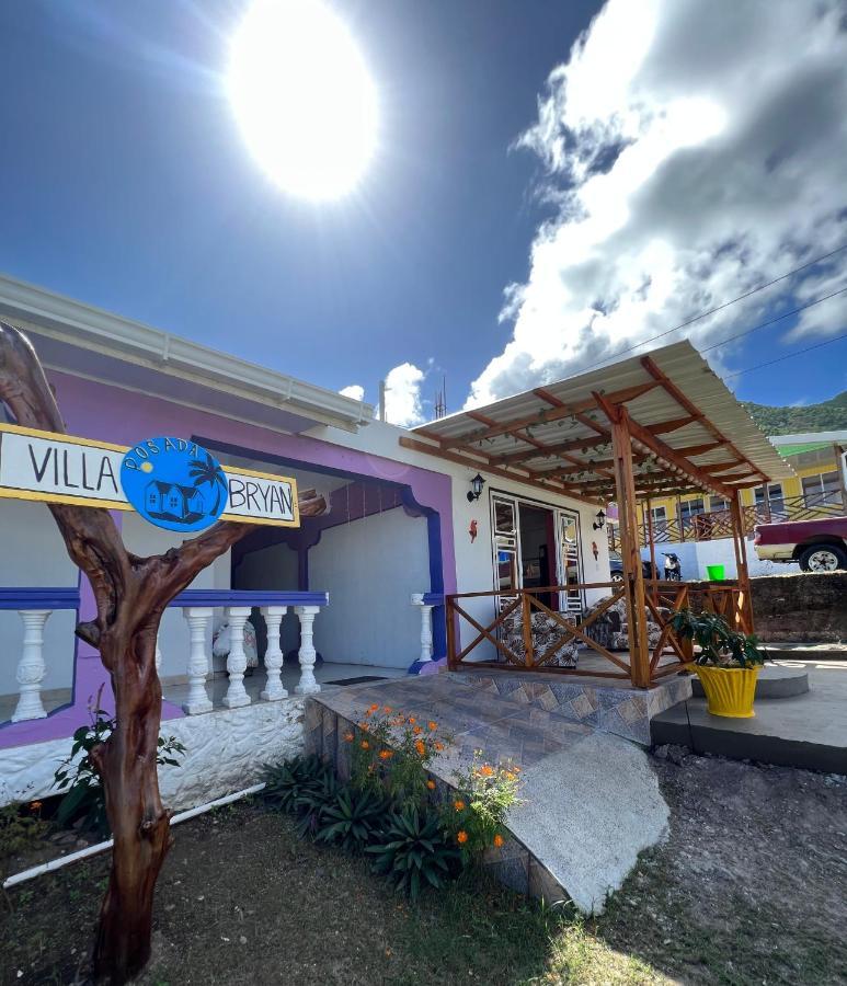 Posada Villa Bryan Rocky Point 外观 照片